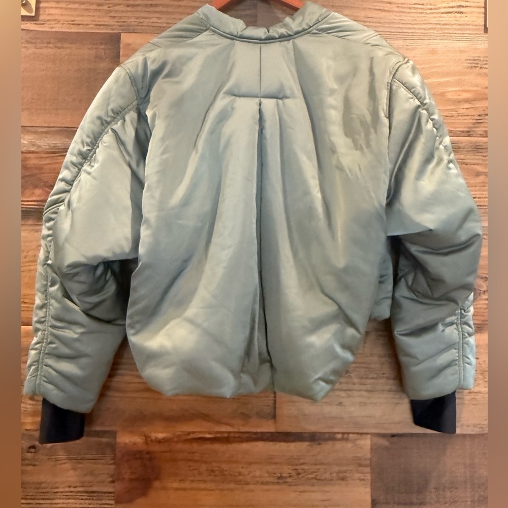 Shoreditch Ski Club Green Bomber Jacket Nwt — image 4 of 8